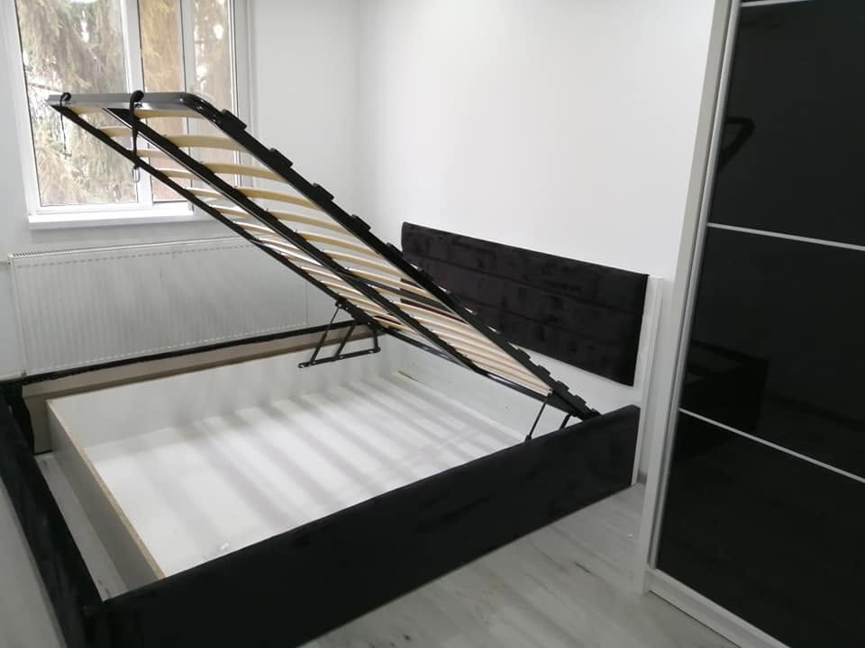 Mecanismul rabatabil și lada de depozitare a patului. Lucrare Mobi Design în Râmnicu Vâlcea.